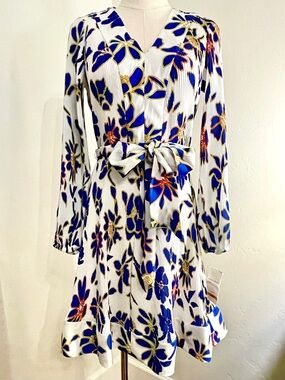 Taylor Floral Mini Dress S White Sapphire V Neck Flare Party Dress